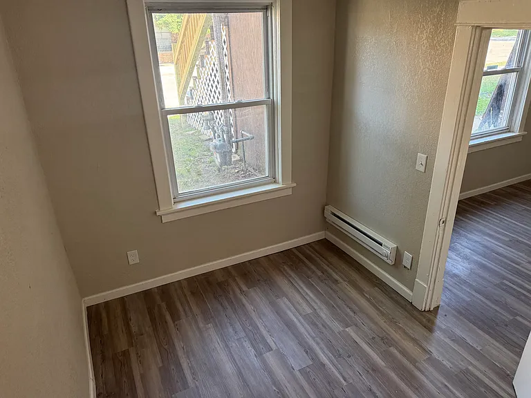 1225 S 61st St — Photo 7