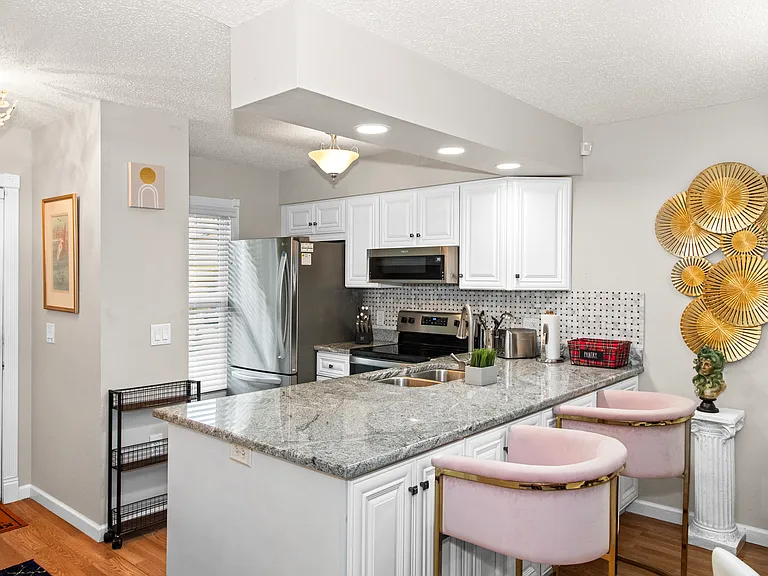 4633 Summerwind Dr — Photo 30