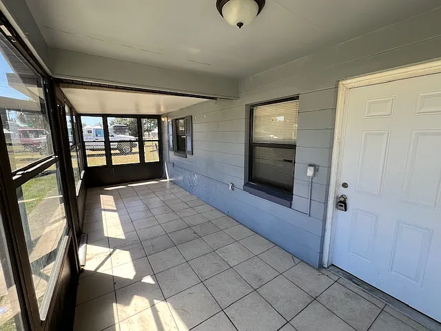 1116 S Carolina Ave — Photo 4