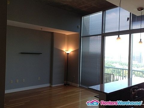 5th image of 44 Peachtree Pl NW