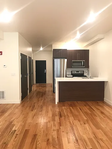 Floor plan Studio and One Bath Apt