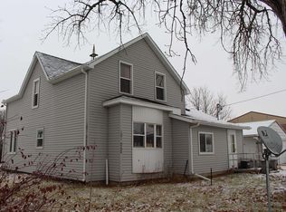 101 Oak St, Lohrville, IA 51453