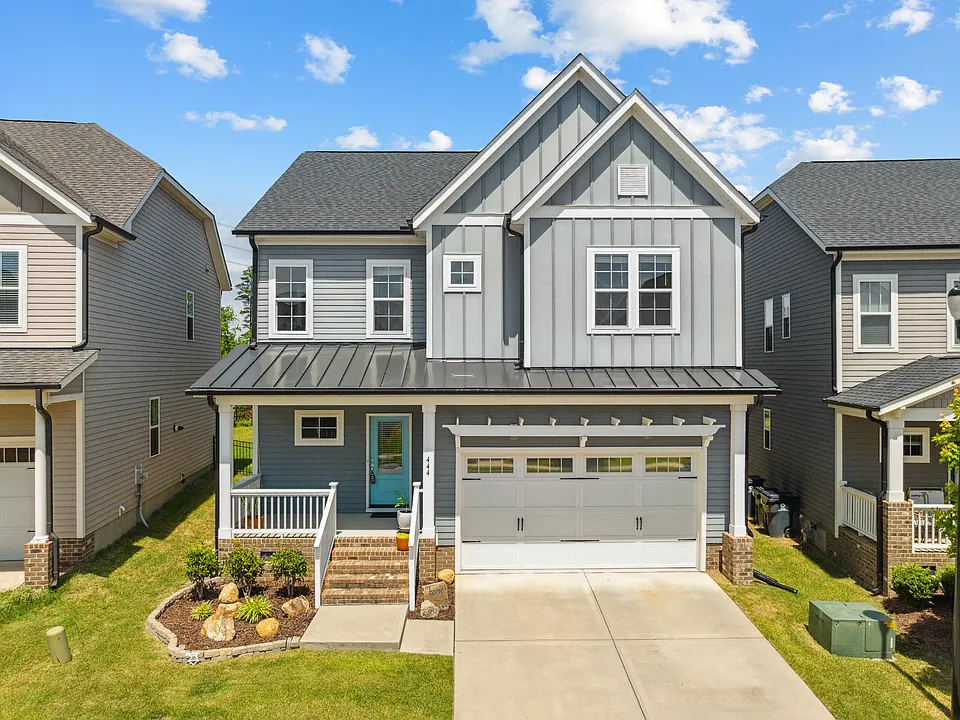 444 Beacon Ridge Blvd