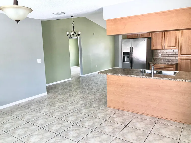 8231 Matthew Dr — Photo 5