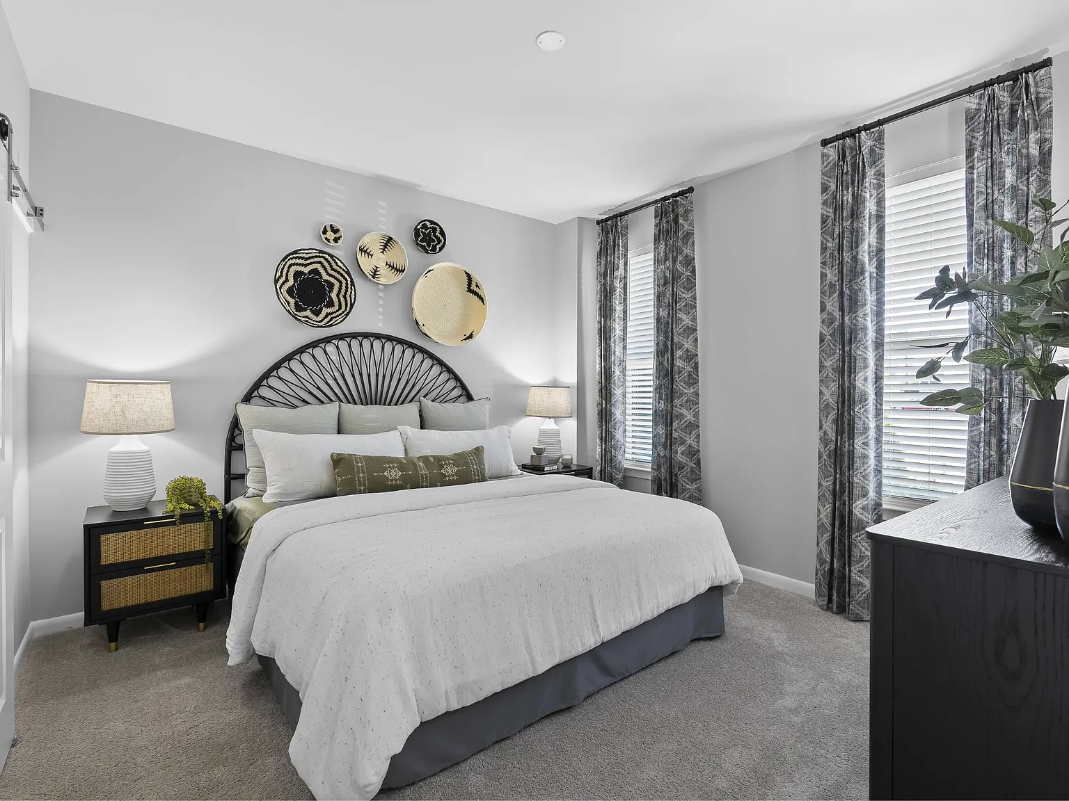Adams Hill Apartments — Photo 4
