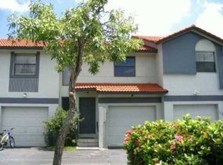 1037 SW 113th Ter, Pembroke Pines, FL 33025