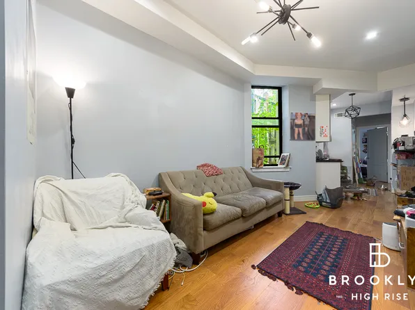 474 Madison Street 3L image 3 of 8