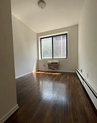 Rented by EXR | media 3