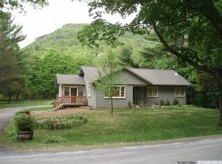35 Bogart Rd, Palenville, NY 12463
