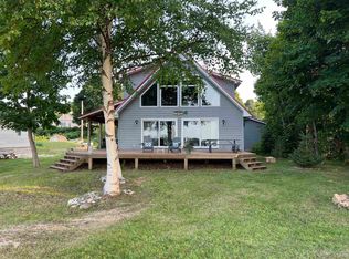 21884 E Morris St, Grand Marais, MI 49839