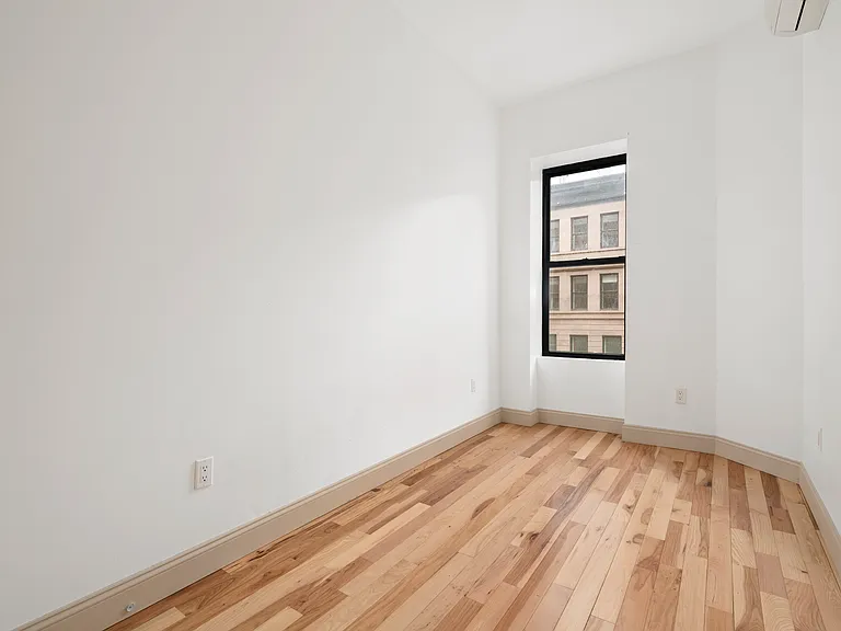 47 W 71st St #4F — Photo 3