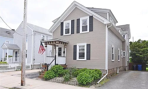 38 Gould St #B Photo 1