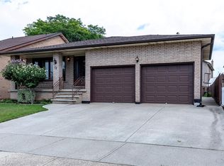 72 Henley Dr, Hamilton, ON L8E 3S6