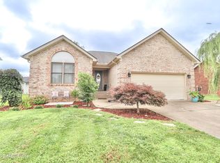183 Cottonwood Dr, Shepherdsville, KY 40165