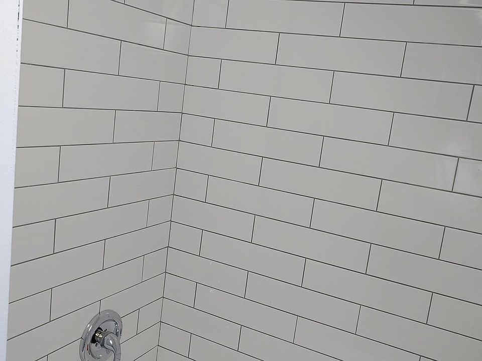 bathroom shower and tub