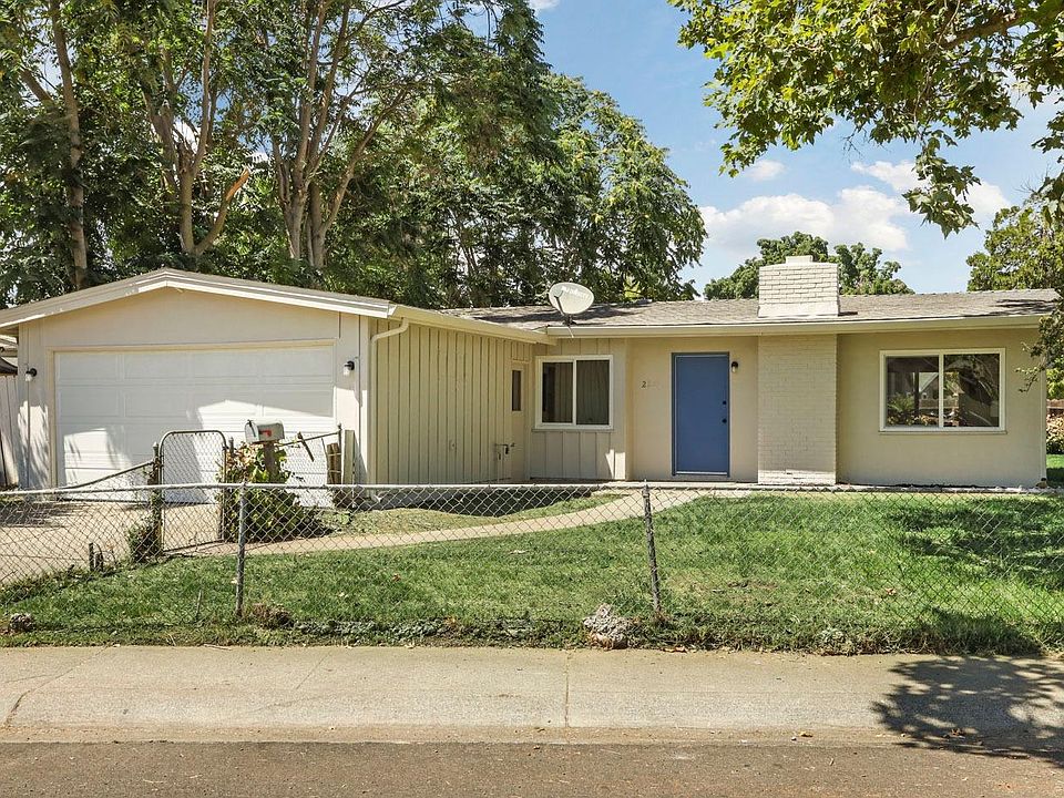 1st image of 2211 La Jolla Dr