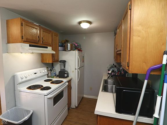 2nd image of 412 Spann Ave