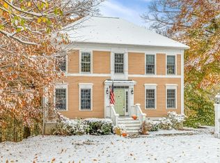 33 Lombard Ave, Amesbury, MA 01913