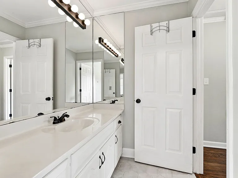 165 Habersham Pl — Photo 18