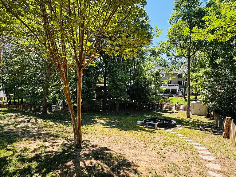 5 Averil Ct — Photo 46