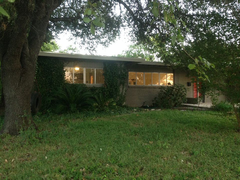 1st image of 334 Shannon Lee St