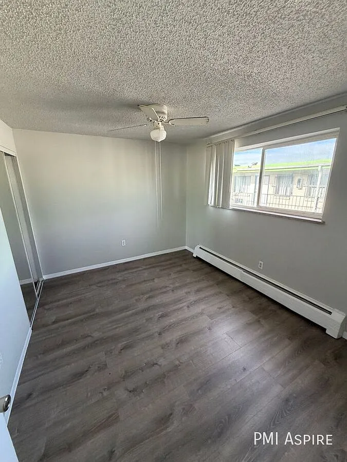 1 bed, 1.0 bath, $749 — Photo 4