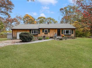 10 Lawton Foster Rd S, Hopkinton, RI 02833