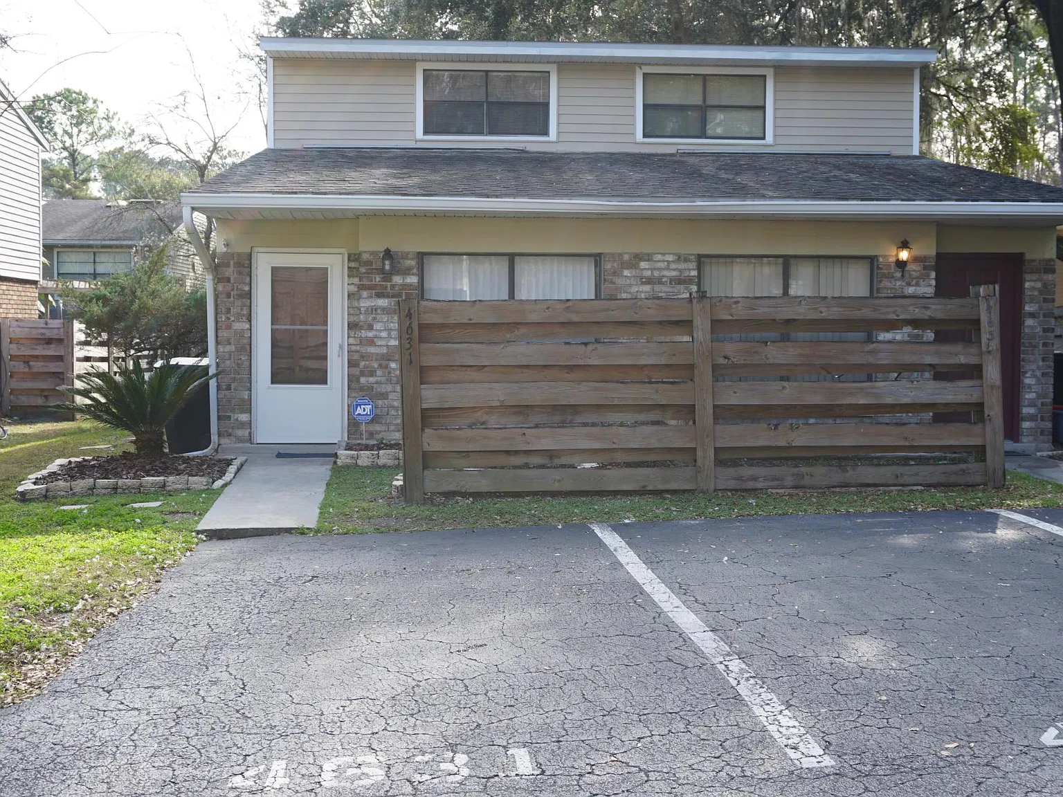 2 bed, 950 sqft, $1,500 — Photo 2