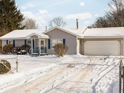 13781 S Bayview Dr, Traverse City, MI, 49684