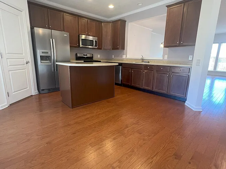 124 Wilder Way #1 — Photo 2