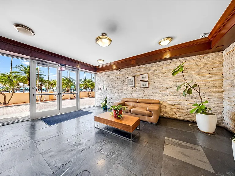 1625 Kennedy Cswy #1004D — Photo 39