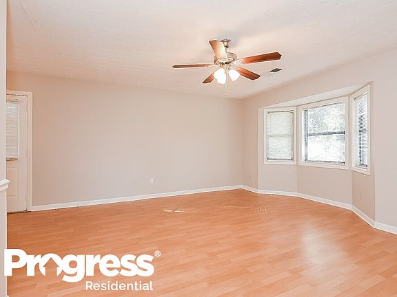 5th image of 3449 Mansfield Ln