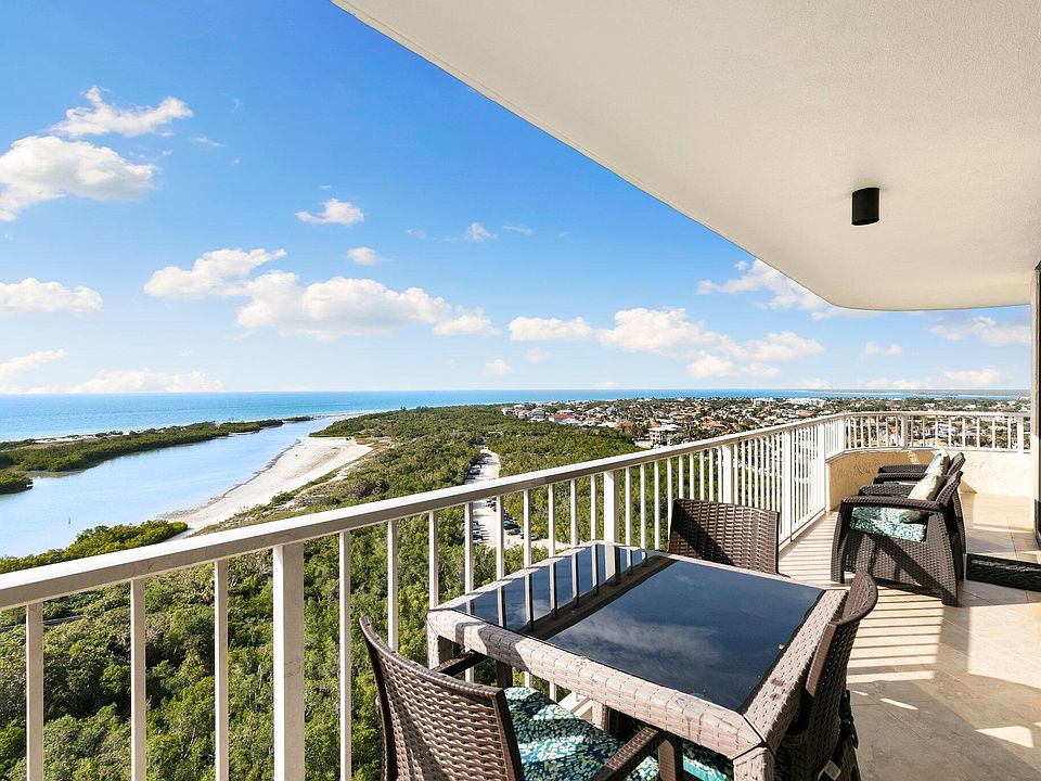 1st image of 440 Seaview Ct APT 1803