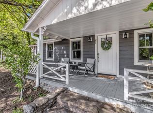 22 Moore Cir, Black Mountain, NC 28711