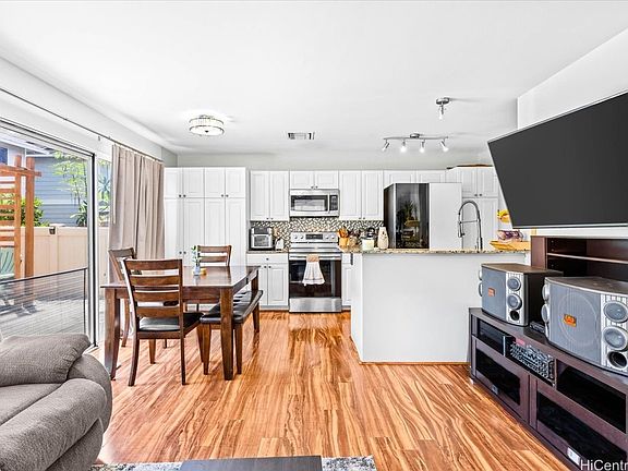 3rd image of 91-1040 Komoaina St #73