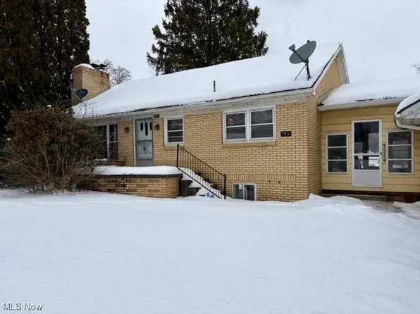 7931 Service St, Masury, OH 44438