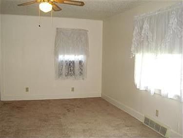 4th image of 5536 East Dr