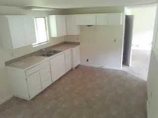 2nd image of 1975 SE Hillwood Ln