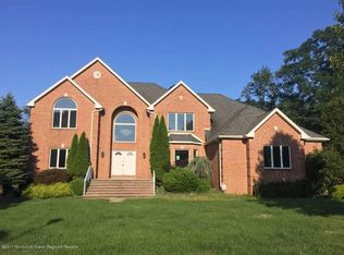 1 Hemingway Ct, Morganville, NJ 07751