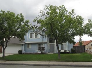 1021 W Etiwanda Ave, Rialto, CA 92376