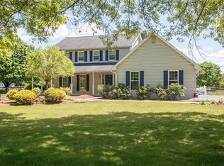 890 Lahr Rd, Nazareth, PA 18064