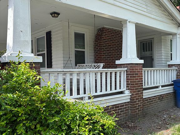 2nd image of 306 S Elm St