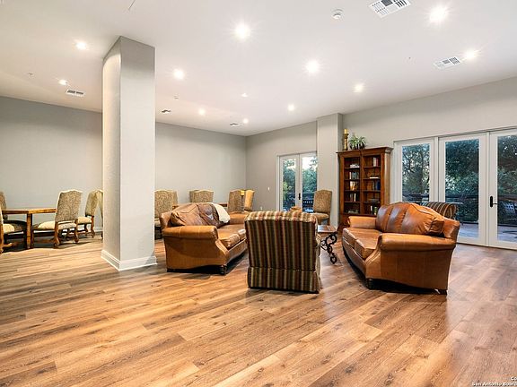 3rd image of 230 DWYER AVE #1205