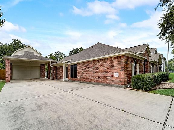 3rd image of 331 Primrose Lane