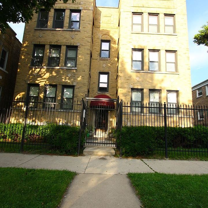 1st image of 5621 N Christiana Ave APT 3