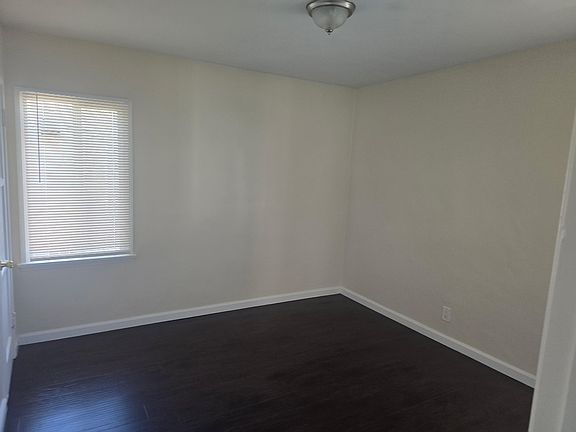 4th image of 15706 Halldale Ave #D