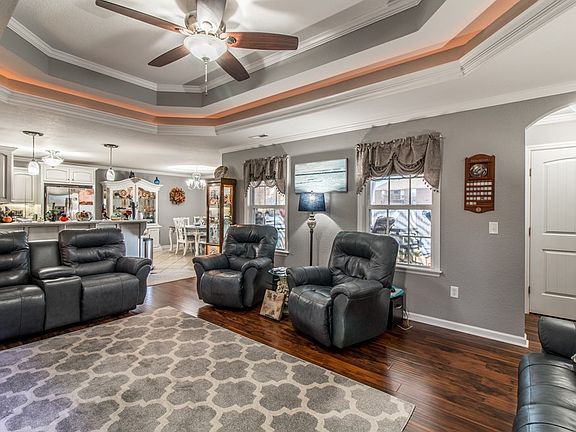 5th image of 68 Isabella Ct