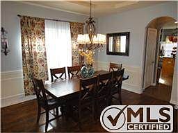 4th image of 1185 Patch Grove Dr