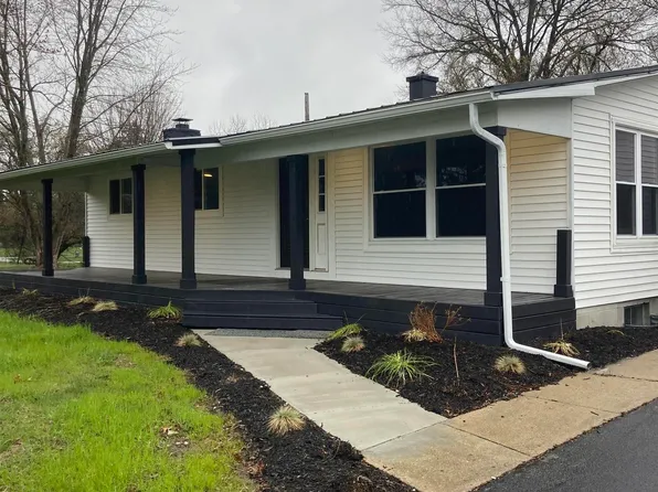 9851 S Graham Rd, Saint Charles, MI 48655