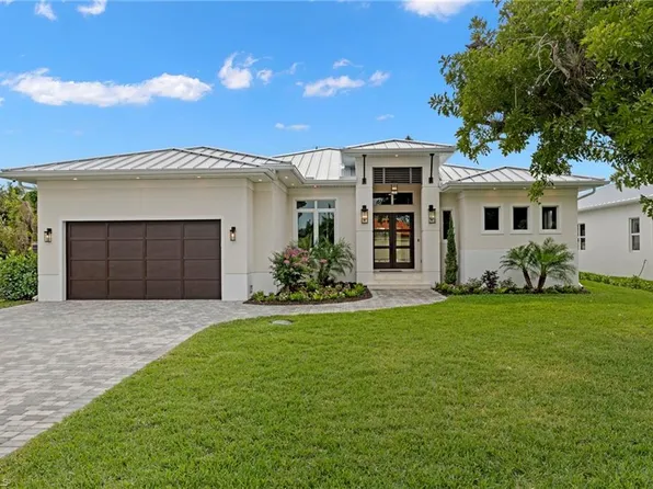 844 101st AVE N, NAPLES, FL 34108